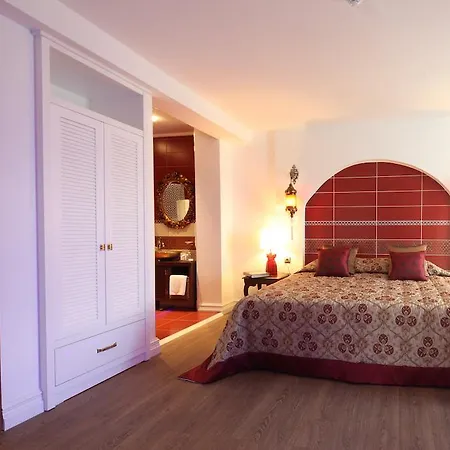 Cella & Ephesus Otel *
